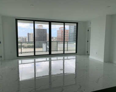 100 E Las Olas Boulevard - Photo Thumbnail 5