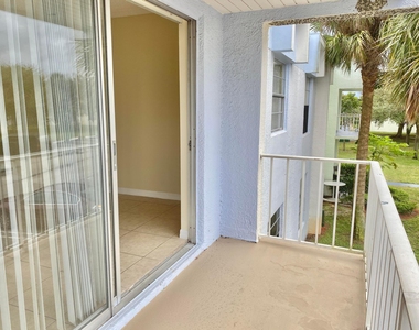 405 Executive Center Drive - Photo Thumbnail 9