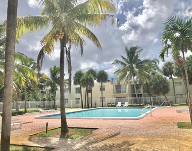 405 Executive Center Drive - Photo Thumbnail 27