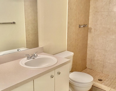 405 Executive Center Drive - Photo Thumbnail 18