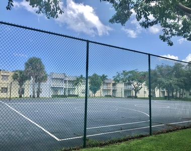 405 Executive Center Drive - Photo Thumbnail 22