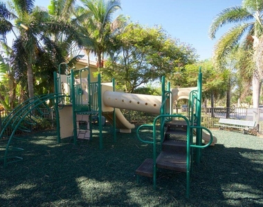 161 Monterey Bay Drive - Photo Thumbnail 4