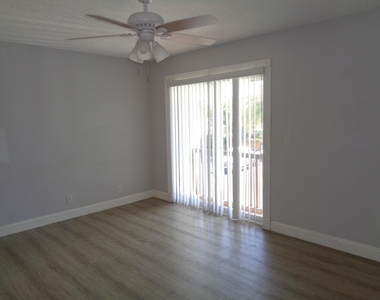 1917 Ne 3rd Street - Photo Thumbnail 13