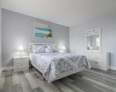 320 S Surf Road - Photo Thumbnail 13