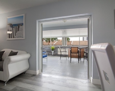 320 S Surf Road - Photo Thumbnail 7