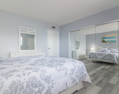 320 S Surf Road - Photo Thumbnail 14