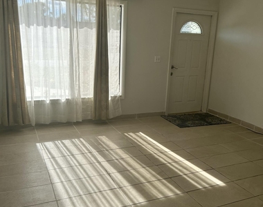 2289 Se Seamist Street - Photo Thumbnail 3