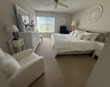 2400 S Ocean Drive - Photo Thumbnail 16