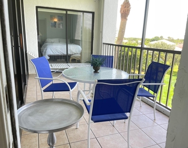 2400 S Ocean Drive - Photo Thumbnail 5