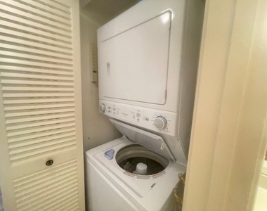 2400 S Ocean Drive - Photo Thumbnail 13