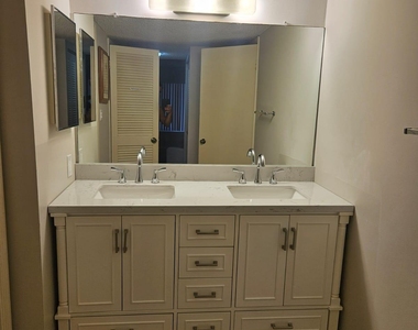 2400 S Ocean Drive - Photo Thumbnail 36