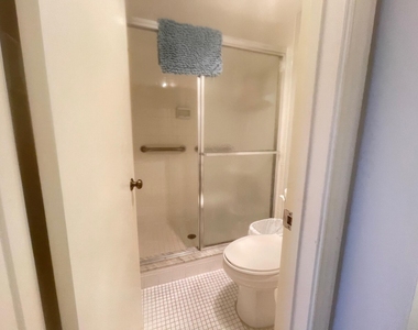 2400 S Ocean Drive - Photo Thumbnail 9