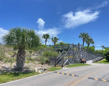 2400 S Ocean Drive - Photo Thumbnail 18