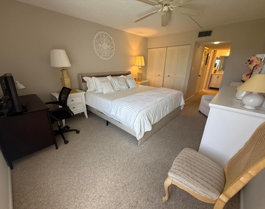 2400 S Ocean Drive - Photo Thumbnail 37
