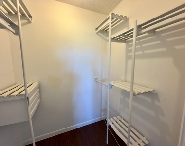 560 Se 2nd Avenue - Photo Thumbnail 11