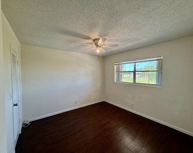 560 Se 2nd Avenue - Photo Thumbnail 10