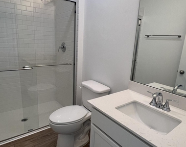 1782 Sw Bayshore Boulevard - Photo Thumbnail 4