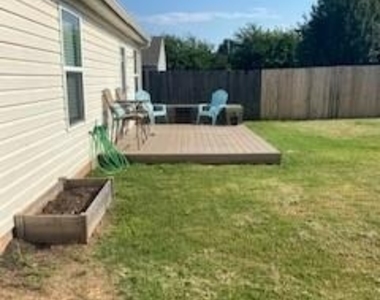 15616 Lilly Garden Lane - Photo Thumbnail 16