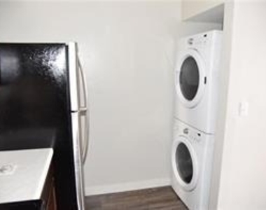710 N State Street - Photo Thumbnail 3