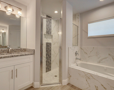 2352 Sw Plum Court - Photo Thumbnail 25