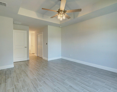 2352 Sw Plum Court - Photo Thumbnail 23