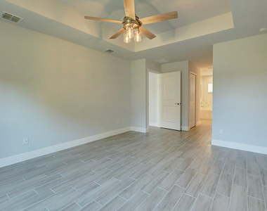 2352 Sw Plum Court - Photo Thumbnail 22