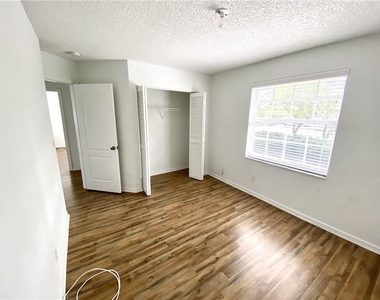 11135 Nw 46th Drive - Photo Thumbnail 11