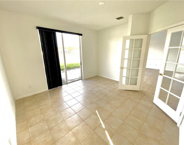11135 Nw 46th Drive - Photo Thumbnail 12