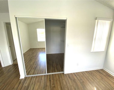 11135 Nw 46th Drive - Photo Thumbnail 6