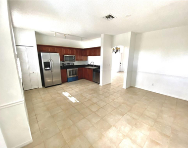 11135 Nw 46th Drive - Photo Thumbnail 1