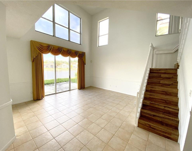 11135 Nw 46th Drive - Photo Thumbnail 2