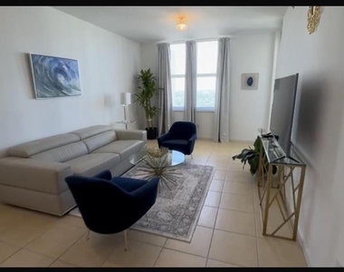 511 Se 5th Avenue - Photo Thumbnail 7