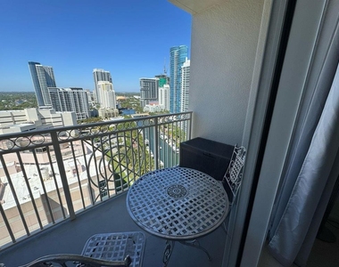 511 Se 5th Avenue - Photo Thumbnail 9