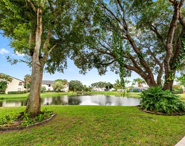 3757 Cocoplum Circle - Photo Thumbnail 21