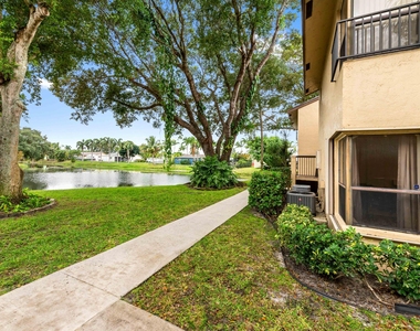 3757 Cocoplum Circle - Photo Thumbnail 20