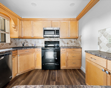 3757 Cocoplum Circle - Photo Thumbnail 7