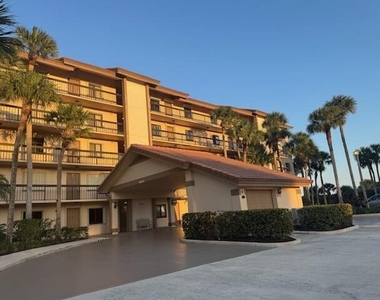 401 Ocean Bluffs Boulevard - Photo Thumbnail 17