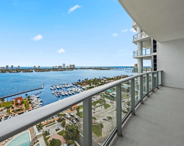 220 Lake Shore Drive - Photo Thumbnail 28