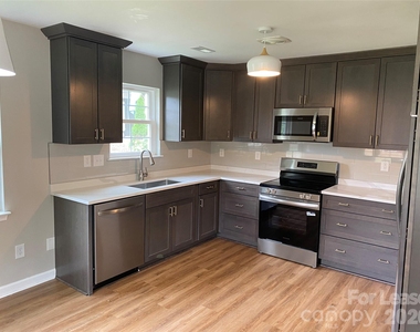 804 Matheson Avenue - Photo Thumbnail 8