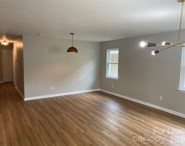 804 Matheson Avenue - Photo Thumbnail 9