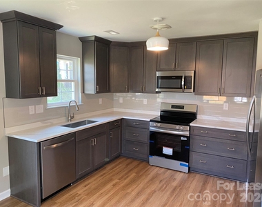804 Matheson Avenue - Photo Thumbnail 3