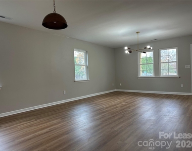 804 Matheson Avenue - Photo Thumbnail 1