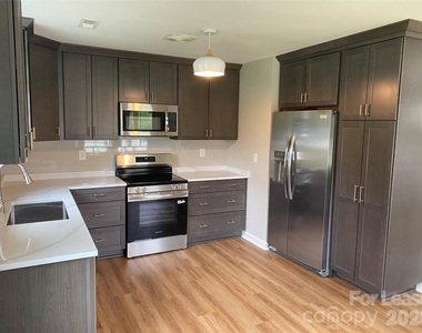 804 Matheson Avenue - Photo Thumbnail 7