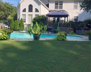 10378 Sutherby Drive - Photo Thumbnail 7