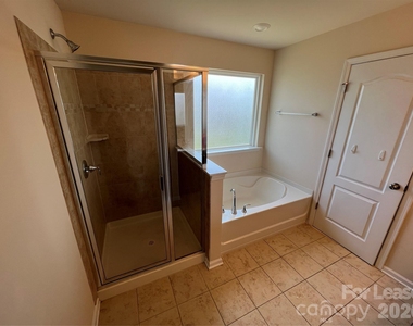 10374 Rutledge Ridge Drive - Photo Thumbnail 15