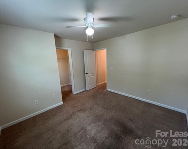 10374 Rutledge Ridge Drive - Photo Thumbnail 17