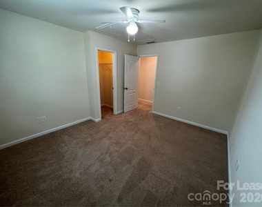 10374 Rutledge Ridge Drive - Photo Thumbnail 11