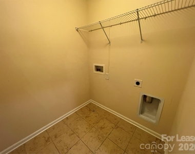 10374 Rutledge Ridge Drive - Photo Thumbnail 10
