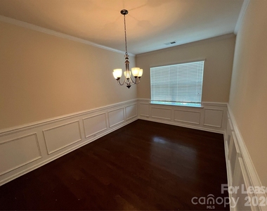 10374 Rutledge Ridge Drive - Photo Thumbnail 7