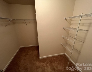 10374 Rutledge Ridge Drive - Photo Thumbnail 13